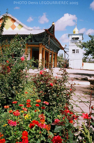 Dugan mosque karakol