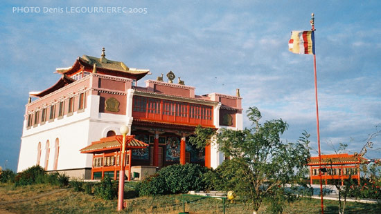 Elista buddhist temple