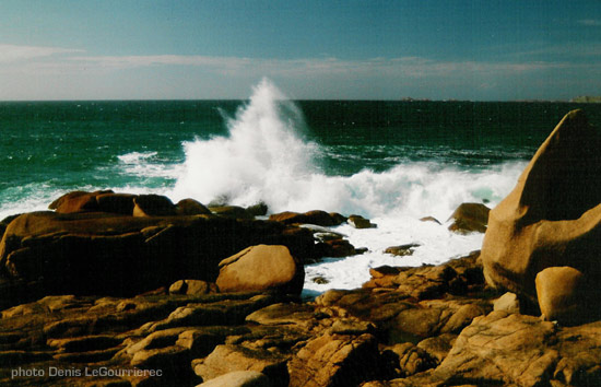 Ploumanac'h vagues bretagne