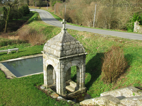 fontaine saint melaine plumelin