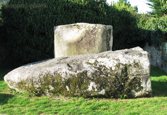 menhir brise bronso locmariaquer