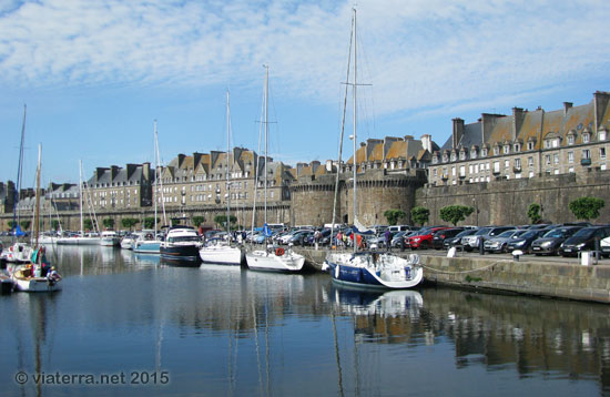 saint malo port remparts