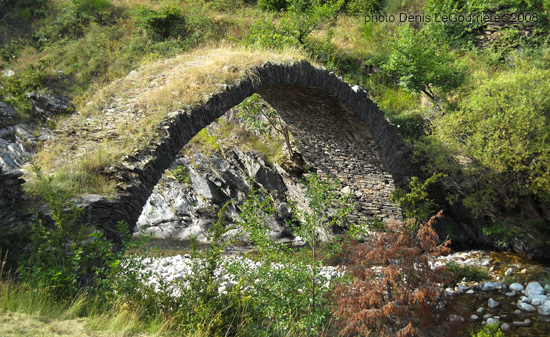 vieux pont vebron