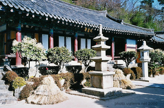 Tongdosa buddhist temples monastery