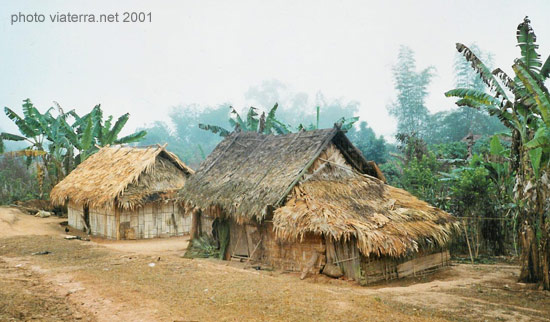 laos house bun tai