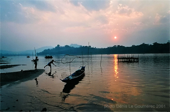 sunset mekong