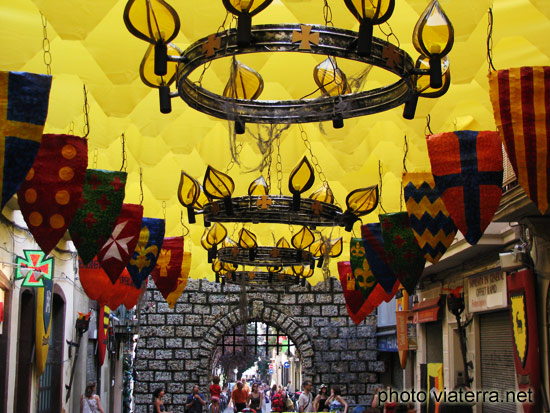 carrer de verdi gracia street decoration