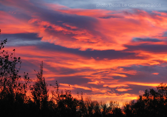 red sunset clouds