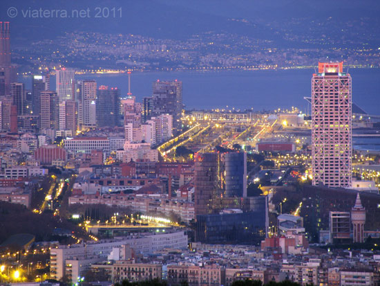 barcelona city by night